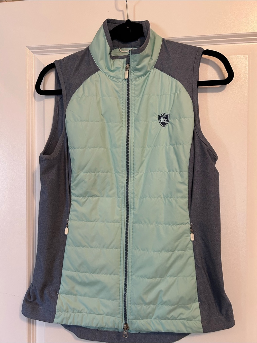 Light Mint & Gray Quilted Active Vest with JCC Crest